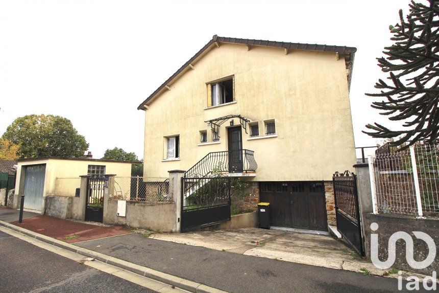 Maison traditionnelle 5 pièces de 105 m² à Corbeil-Essonnes (91100)