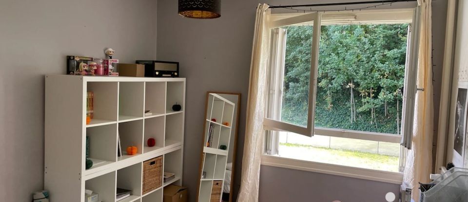 Appartement 3 pièces de 81 m² à Saint-Étienne (42100)