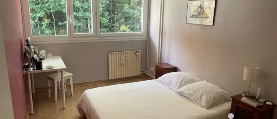 Appartement 3 pièces de 81 m² à Saint-Étienne (42100)