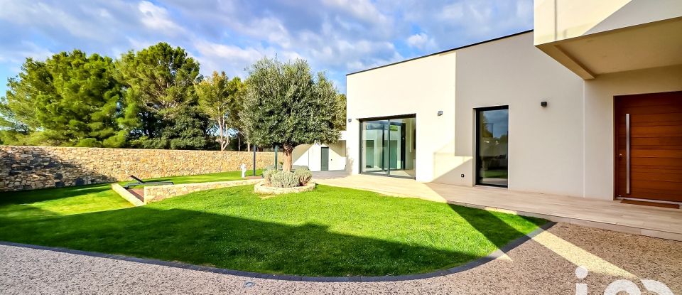 Maison 6 pièces de 180 m² à Nîmes (30900)