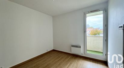 Appartement 3 pièces de 70 m² à Pontault-Combault (77340)