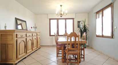 House 9 rooms of 177 m² in Bollezeele (59470)