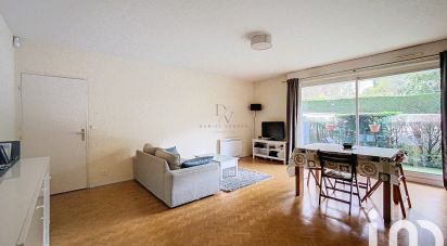 Appartement 3 pièces de 77 m² à - (92320)