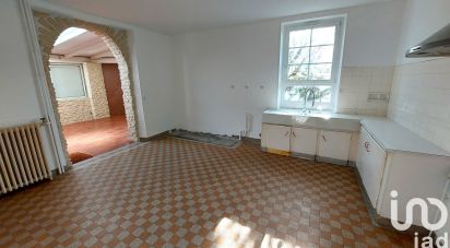 Maison traditionnelle 8 pièces de 190 m² à Châteauroux (36000)