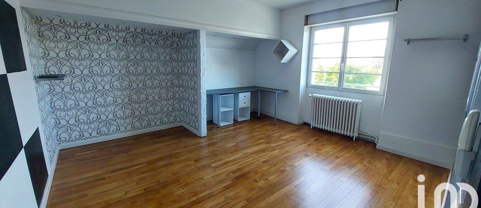 Traditional house 8 rooms of 190 m² in Châteauroux (36000)