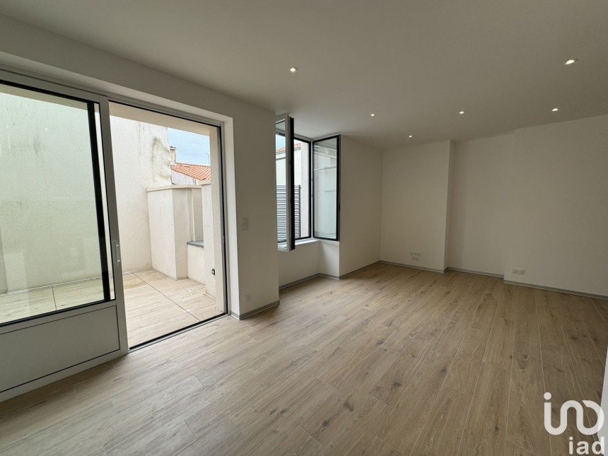 Apartment 4 rooms of 98 m² in Les Sables-d'Olonne (85100)