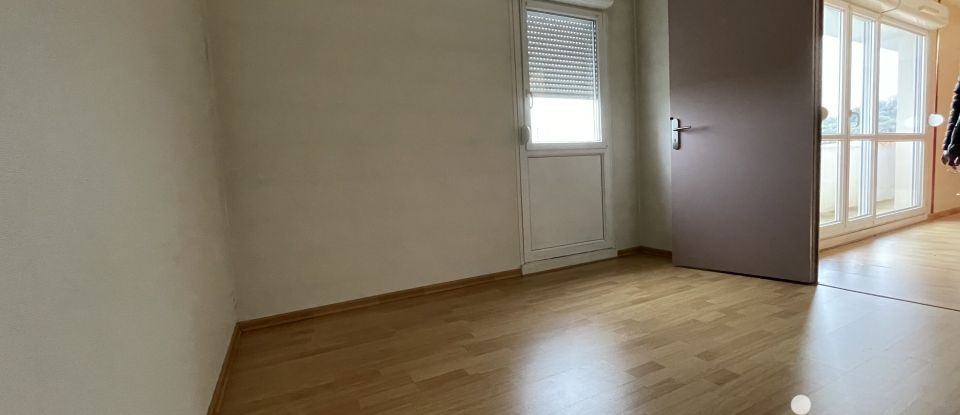 Appartement 4 pièces de 80 m² à Laon (02000)