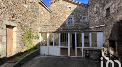 Maison 12 pièces de 230 m² à Saint-Sernin (07200)