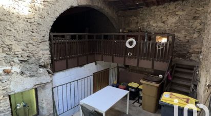 Maison 12 pièces de 230 m² à Saint-Sernin (07200)