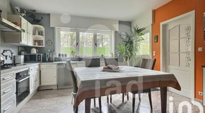 House 7 rooms of 199 m² in Roncq (59223)