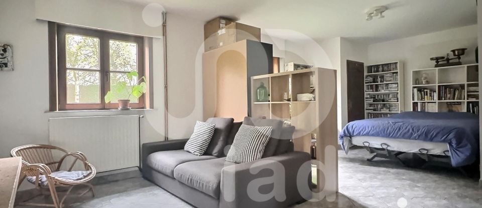 Maison 7 pièces de 199 m² à Roncq (59223)