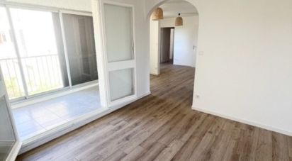 Appartement 4 pièces de 82 m² à Cassis (13260)