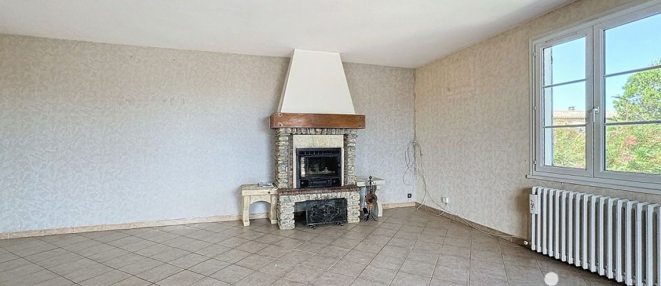 Traditional house 8 rooms of 178 m² in L'Isle-sur-la-Sorgue (84800)