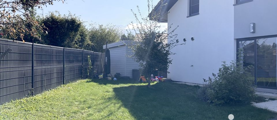 Maison 4 pièces de 89 m² à Neydens (74160)