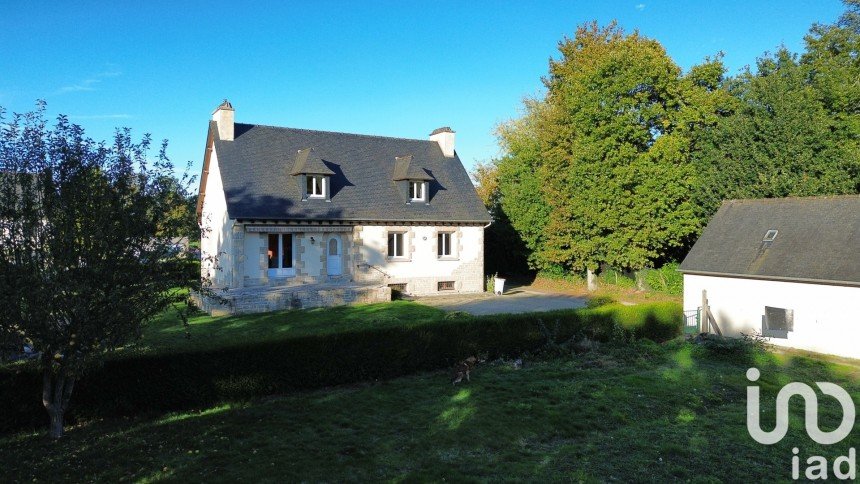 Traditional house 6 rooms of 141 m² in Plélan-le-Petit (22980)