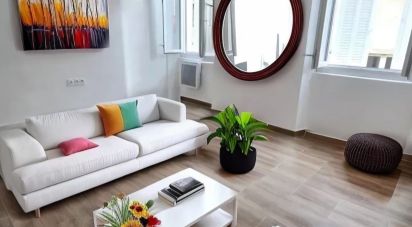 Appartement 2 pièces de 48 m² à Marseille (13007)