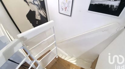 Appartement 3 pièces de 55 m² à Paris (75010)