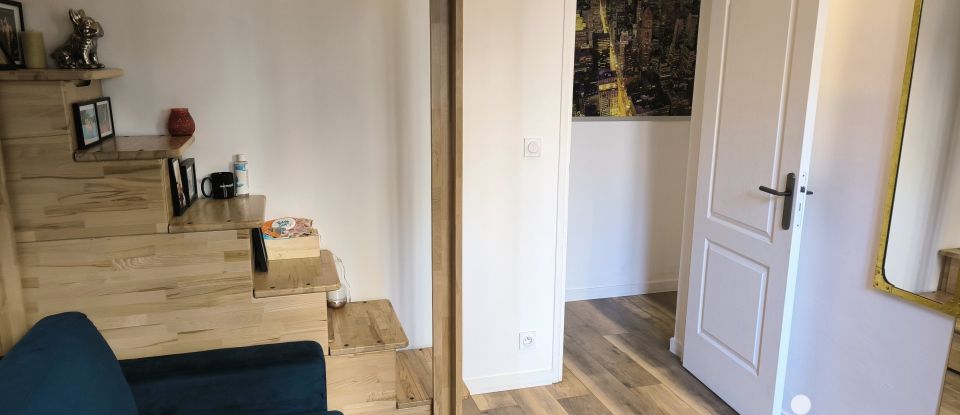 Appartement 1 pièce de 27 m² à Paris (75019)