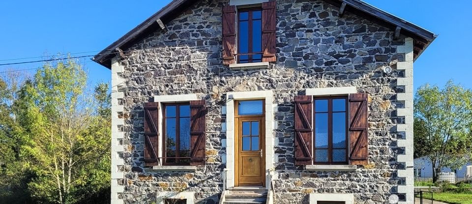 Maison 7 pièces de 175 m² à Ambert (63600)