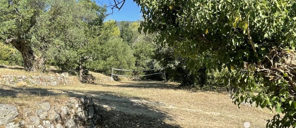 Mas 4 pièces de 115 m² à Seillans (83440)