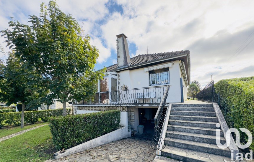 Maison 7 pièces de 184 m² à La Couronne (16400)