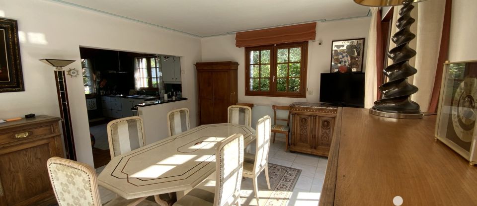 Traditional house 6 rooms of 190 m² in Merlimont (62155)