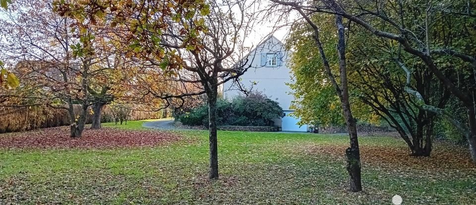 Traditional house 9 rooms of 179 m² in Longuenée-en-Anjou (49770)