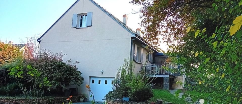 Traditional house 9 rooms of 179 m² in Longuenée-en-Anjou (49770)