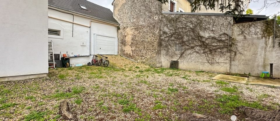 Maison 5 pièces de 120 m² à Mareuil-lès-Meaux (77100)