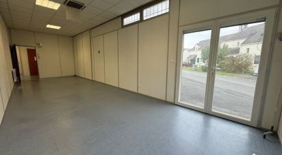 Business premises of 35 m² in BEAUBOURG (77183)