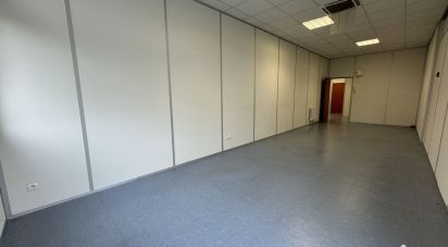 Business premises of 35 m² in BEAUBOURG (77183)