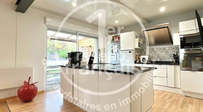 Maison 6 pièces de 137 m² à Saint-Léonard (62360)