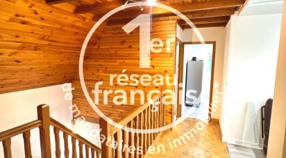 House 6 rooms of 137 m² in Saint-Léonard (62360)