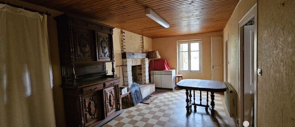 House 6 rooms of 107 m² in Sonzay (37360)