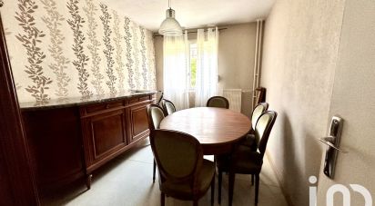 Appartement 3 pièces de 65 m² à Charleville-Mézières (08000)