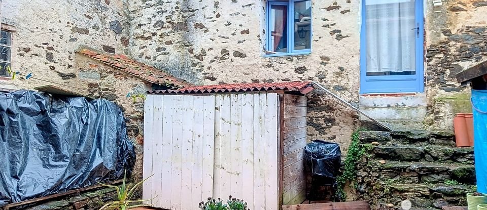 Traditional house 4 rooms of 95 m² in Chemillé-en-Anjou (49120)