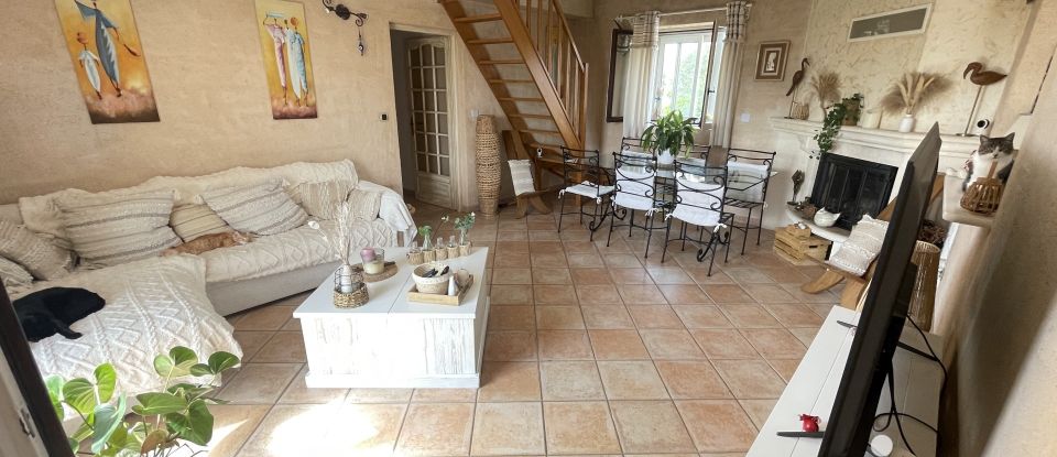 House 10 rooms of 216 m² in Donzère (26290)