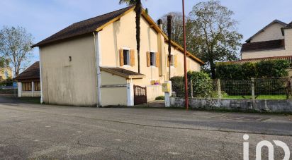 Maison traditionnelle 7 pièces de 140 m² à Guinarthe-Parenties (64390)