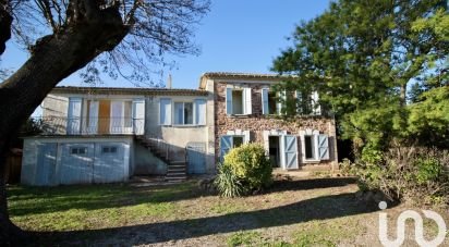 Maison de campagne 4 pièces de 87 m² à Le Luc (83340)