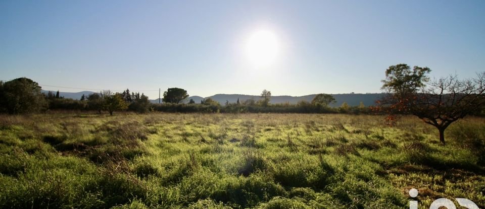 Maison de campagne 4 pièces de 87 m² à Le Luc (83340)