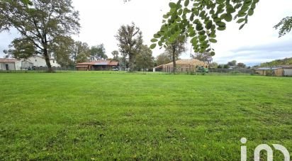 Land of 564 m² in Roaillan (33210)