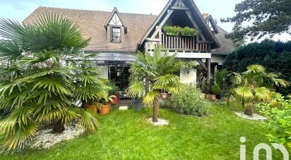 Traditional house 6 rooms of 170 m² in Le Mesnil-Esnard (76240)