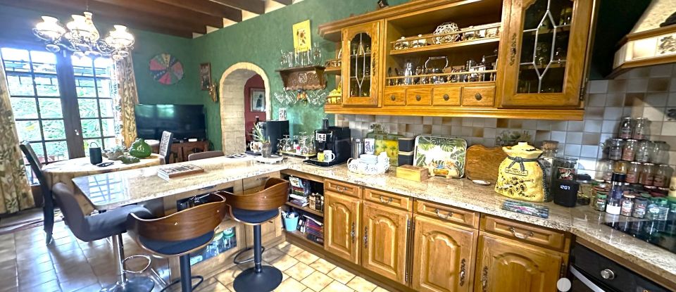 Traditional house 6 rooms of 170 m² in Le Mesnil-Esnard (76240)