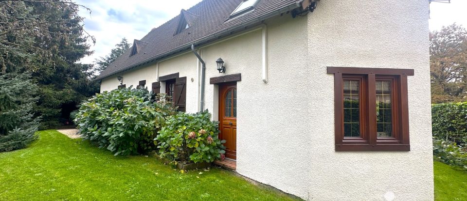 Traditional house 6 rooms of 170 m² in Le Mesnil-Esnard (76240)