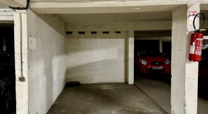 Parking/garage/box de 11 m² à Paris (75020)