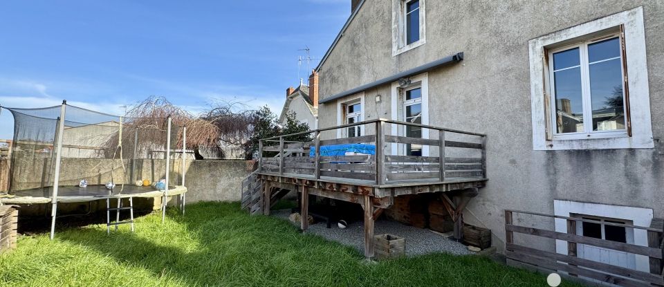 Town house 5 rooms of 134 m² in Parthenay (79200)