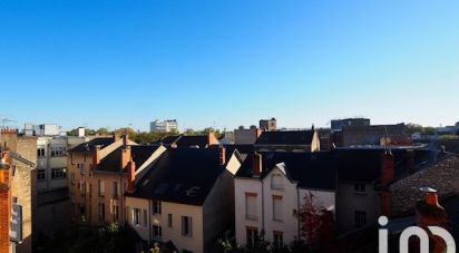 Studio 1 room of 30 m² in Orléans (45000)