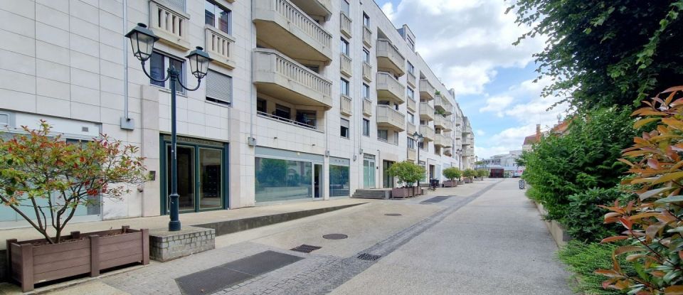 Appartement 4 pièces de 82 m² à Saint-Mandé (94160)