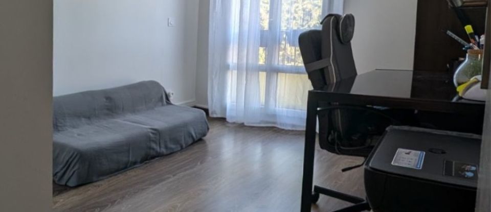 Appartement 3 pièces de 57 m² à Avignon (84000)