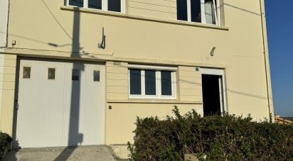 Maison traditionnelle 6 pièces de 86 m² à Camaret-sur-Mer (29570)